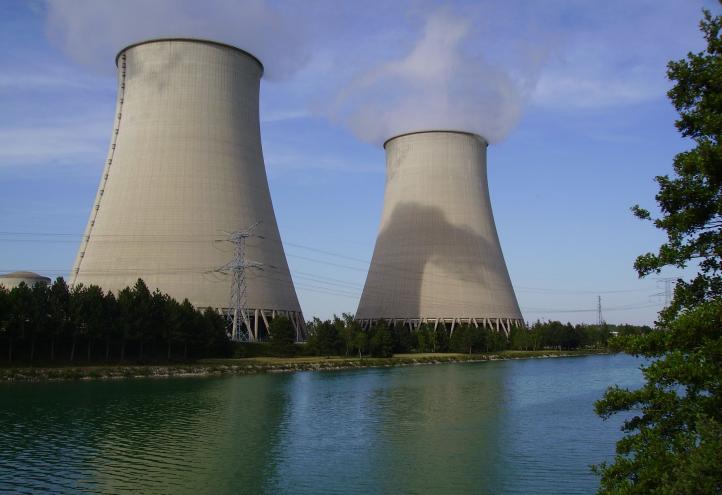 La UCAM estudia las aleaciones de hierro y cromo para su uso en las centrales nucleares