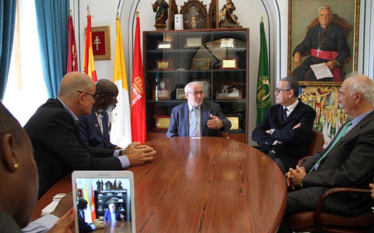 La UCAM colaborará para mejorar la investigación y la asistencia sanitaria en Kenia La UCAM colaborará para mejorar la investigación y la asistencia sanitaria en Kenia