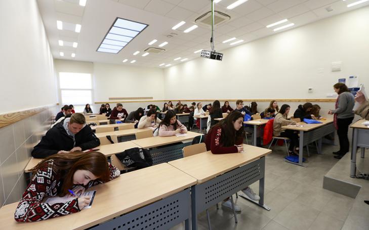 400 jóvenes participan en las Olimpiadas Científicas de la UCAM, que por primera vez cuenta con dos sedes 400 jóvenes participan en las Olimpiadas Científicas de la UCAM, que por primera vez cuenta con dos sedes