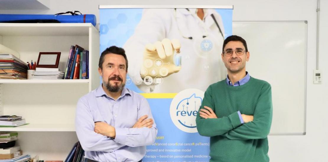 Los investigadores de la UCAM, Antonio Jesús Banegas Luna y Horacio Pérez Sánchez, participantes en el proyecto REVERT