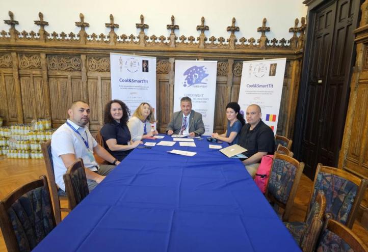 Los investigadores del proyecto europeo Cool&SmartTit durante un encuentro mantenido en Iași (Rumanía).